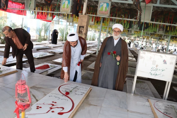 مراسم غبارروبی و عطرافشانی مزار شهدا 