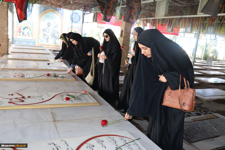 مراسم غبارروبی و عطرافشانی مزار شهدا 