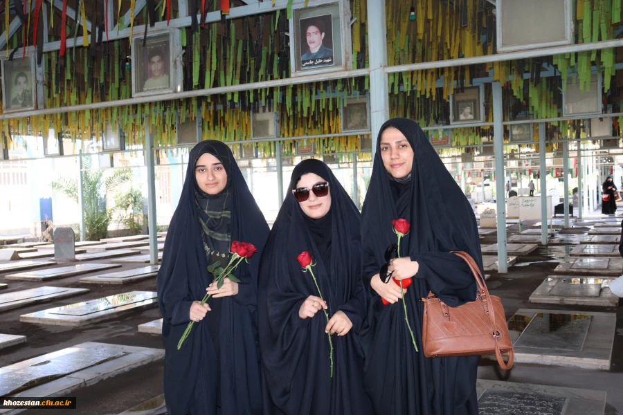 مراسم غبارروبی و عطرافشانی مزار شهدا 