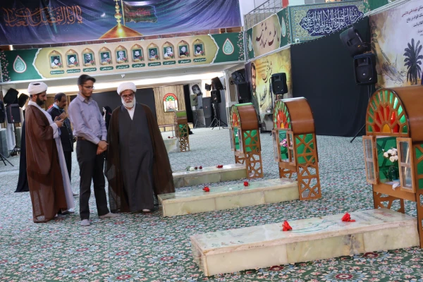 مراسم غبارروبی و عطرافشانی مزار شهدا 