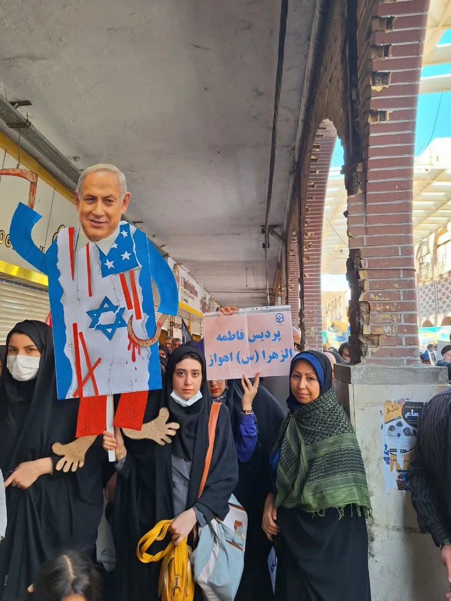 حضور اساتید، کارکنان و دانشجو معلمان پردیس حضرت فاطمه الزهرا(س) اهواز