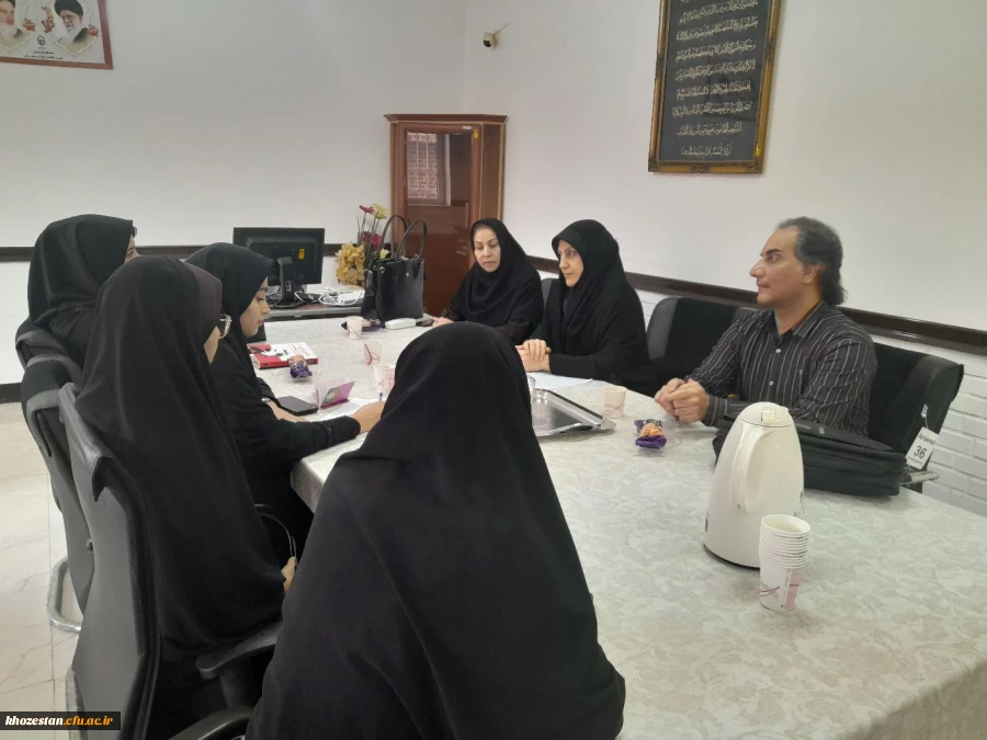  نشست انجمن علمی ریاضی با حضور اساتید و دانشجویان