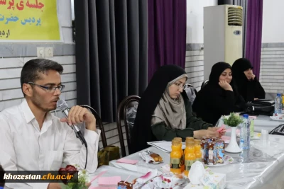 نشست سرپرست و مسئولین پردیس حضرت فاطمه الزهرا(س) اهواز با دانشجو معلمان به مناسبت هفته سراهای دانشجویی