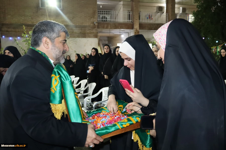 برگزاری دعای توسل در پردیس حضرت فاطمه الزهرا(س) اهواز