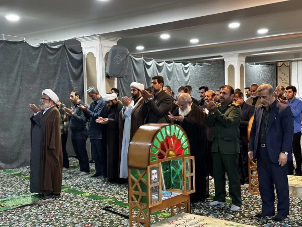 مراسم یادواره 450شهید معلم و دانشجو معلم استان خوزستان واجتماع دانشجویی گرامیداشت شهدای خدمت برگزارشد. 2