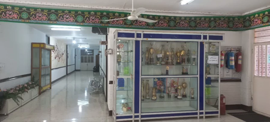 سیاه پوش شدن پردیس حضرت فاطمه الزهرا(س) اهواز به مناسبـت ایـام سوگواری سید الشهداء