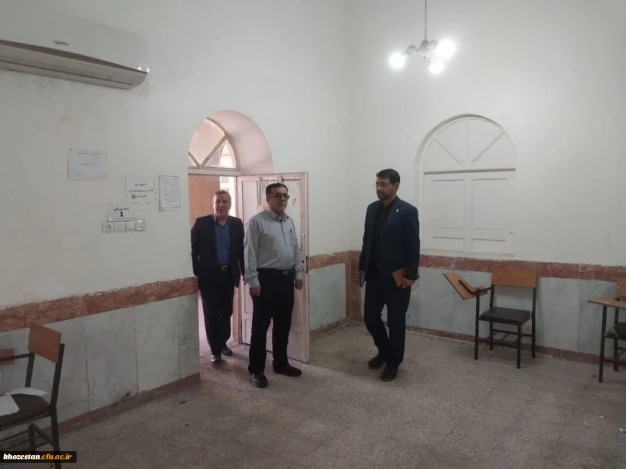 حمیدرضا ابراهیمی معاونت فرهنگی_تربیتی دانشگاه فرهنگیان و مسئولین فرهنگیان خوزستان از پردیس حضرت فاطمه الزهرا(س) اهواز بازدید کردند.