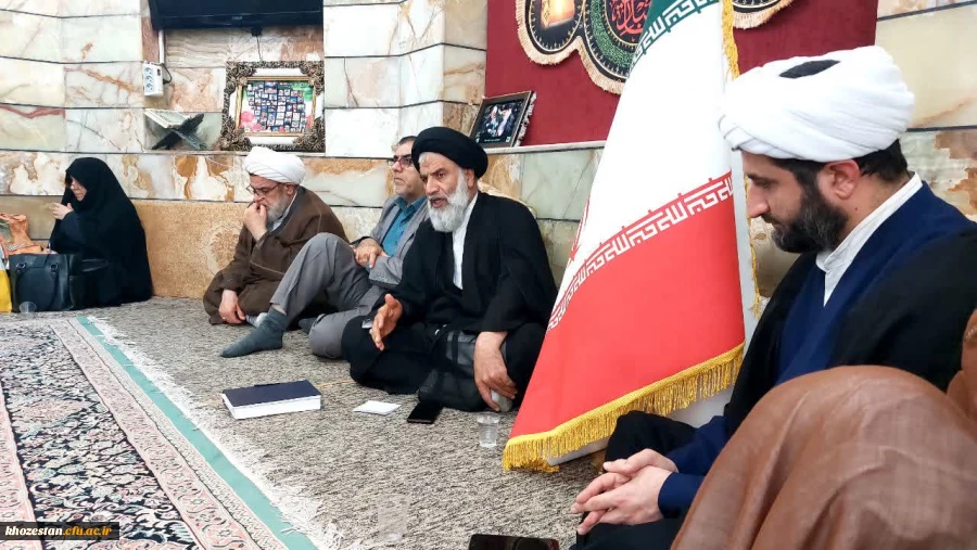 نشست مسئولین، ائمه جماعات و کارشناسان و مربیان فرهنگی دانشگاه فرهنگیان با امام جمعه شهر اهواز و نماینده ولی فقیه در استان خوزستان 
 2