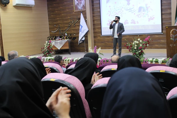 آیین دانش آموختگی دانشجومعلمان ورودی ۹۹ پردیس حضرت فاطمه الزهرا(س) با حضور مدیر کل آموزش و پرورش خوزستان