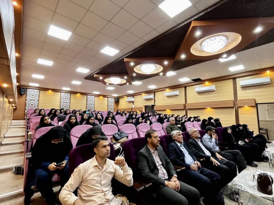 آیین دانش آموختگی دانشجومعلمان ورودی ۹۹ پردیس حضرت فاطمه الزهرا(س) با حضور مدیر کل آموزش و پرورش خوزستان