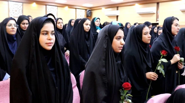 آیین دانش آموختگی دانشجومعلمان ورودی ۹۹ پردیس حضرت فاطمه الزهرا(س) با حضور مدیر کل آموزش و پرورش خوزستان