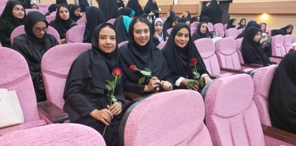 آیین دانش آموختگی دانشجومعلمان ورودی ۹۹ پردیس حضرت فاطمه الزهرا(س) با حضور مدیر کل آموزش و پرورش خوزستان