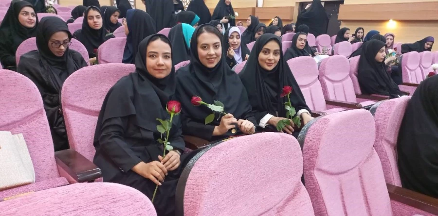 آیین دانش آموختگی دانشجومعلمان ورودی ۹۹ پردیس حضرت فاطمه الزهرا(س) با حضور مدیر کل آموزش و پرورش خوزستان