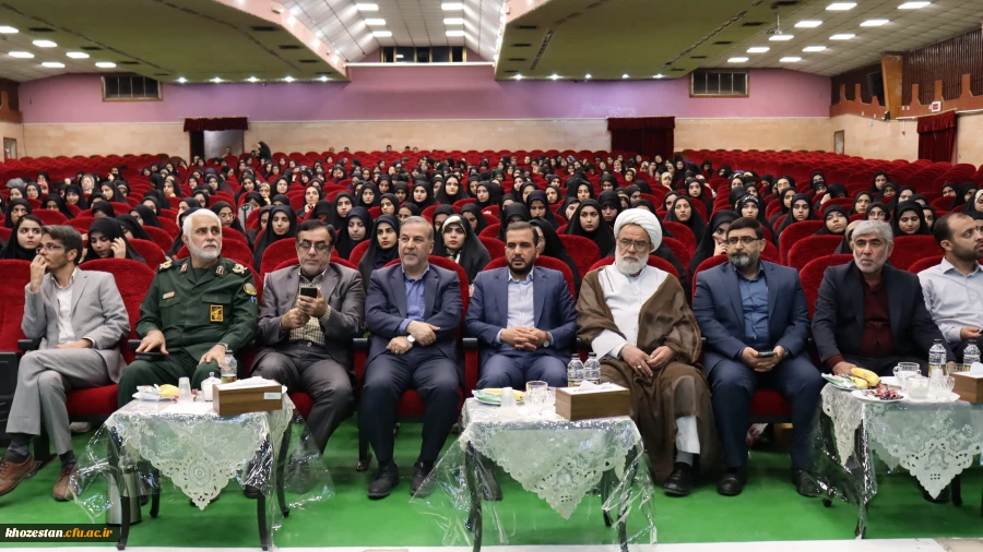 برگزاری آیین استقبال از نو دانشجو معلمان پردیس فاطمه الزهرا (س) اهواز