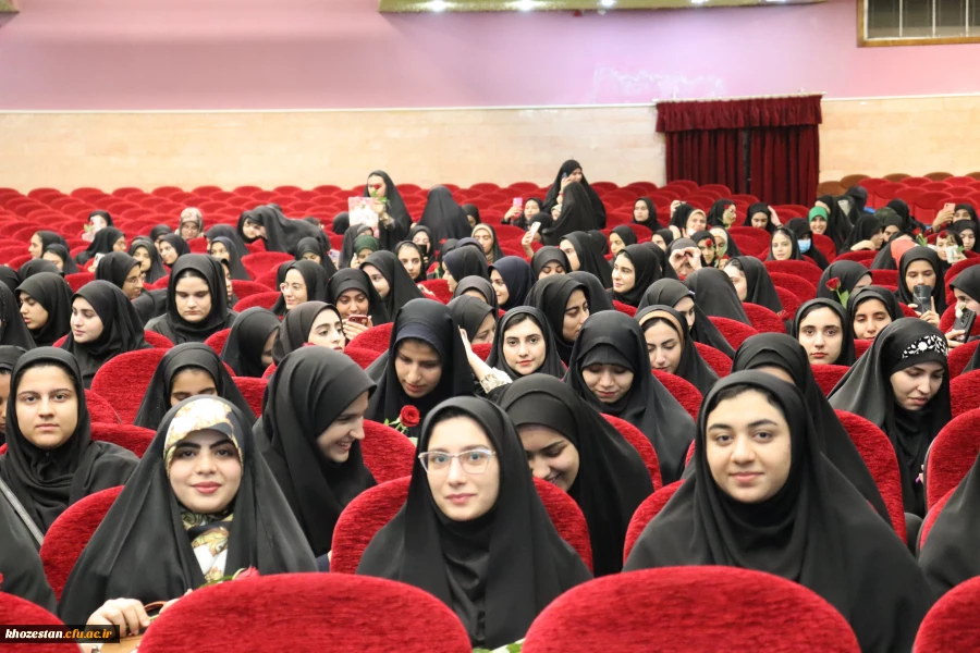 برگزاری آیین استقبال از نو دانشجو معلمان پردیس فاطمه الزهرا (س) اهواز