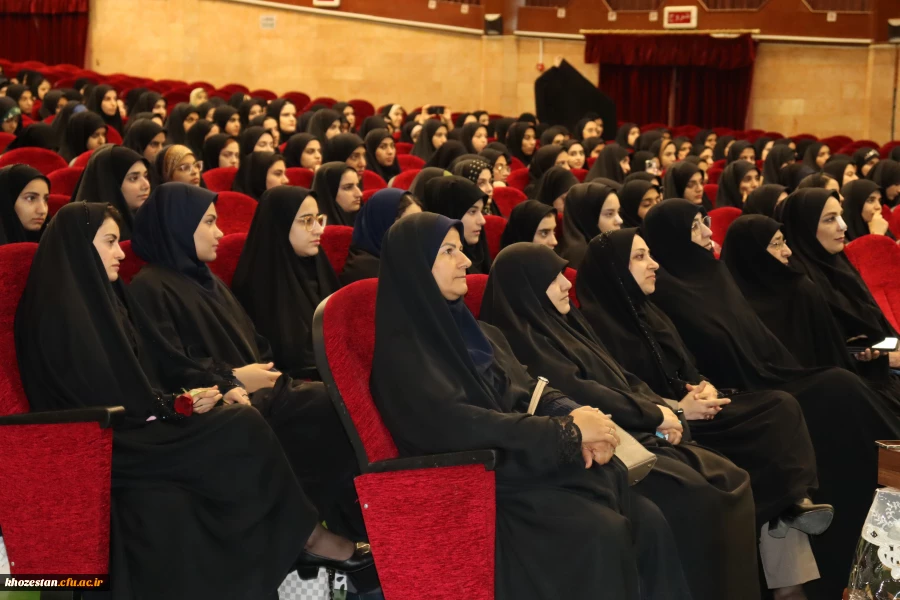 برگزاری آیین استقبال از نو دانشجو معلمان پردیس فاطمه الزهرا (س) اهواز