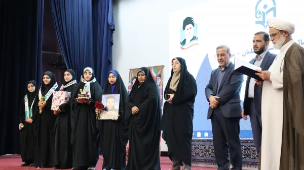 برگزاری آیین استقبال از نو دانشجو معلمان پردیس فاطمه الزهرا (س) اهواز