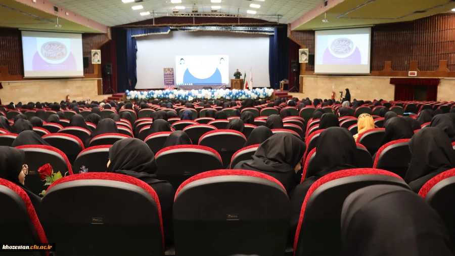 برگزاری آیین استقبال از نو دانشجو معلمان پردیس فاطمه الزهرا (س) اهواز