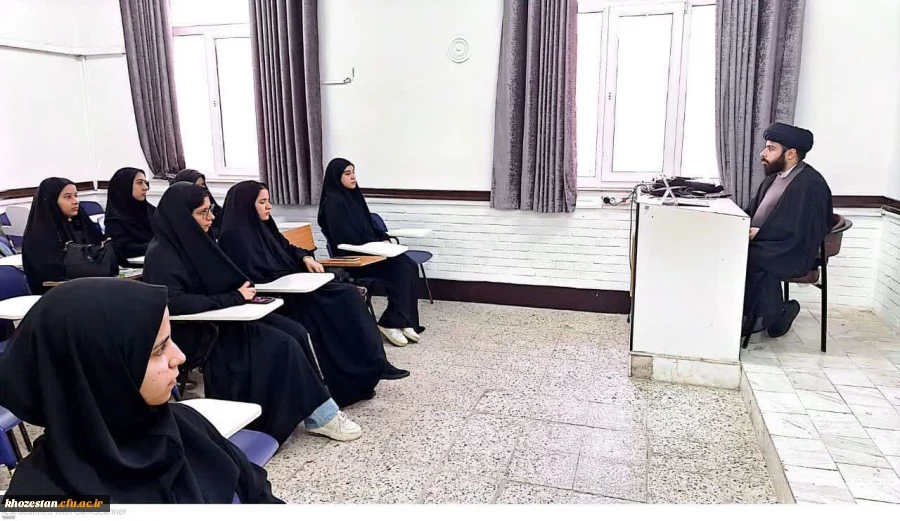 برگزاری نشست تخصصی آشنایی با سایت های اینترنتی و کتابخانه های مجازی به مناسبت هفته کتاب و کتابخوانی در پردیس حضرت فاطمه الزهرا (س