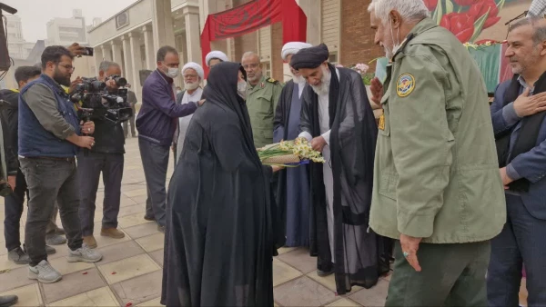 گزارش تصویری از مراسم تشییع شهید گمنام در پردیس حضرت فاطمه الزهرا(س) اهواز