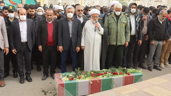 گزارش تصویری از مراسم تشییع شهید گمنام در پردیس حضرت فاطمه الزهرا(س) اهواز