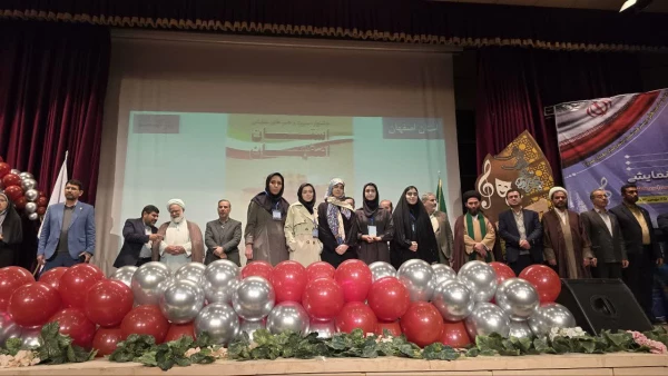 اختتامیه جشنواره سرود و هنرهای نمایشی دانشگاه فرهنگیان در دزفول برگزار شد 13