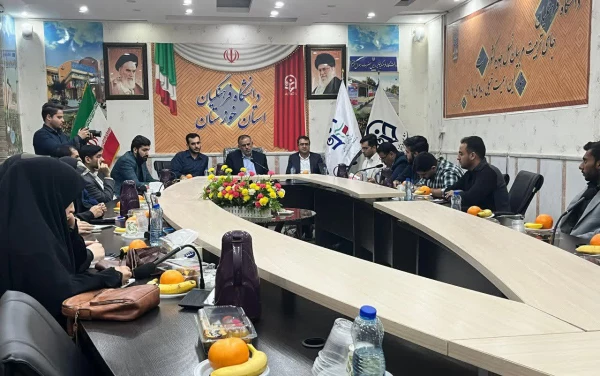 نشست «معلم تراز» با حضور سید محسن موسوی زاده در مرکز مدیریت دانشگاه فرهنگیان خوزستان برگزار شد 7