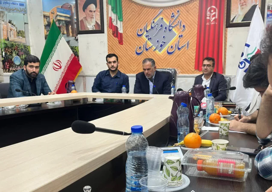 نشست «معلم تراز» با حضور سید محسن موسوی زاده در مرکز مدیریت دانشگاه فرهنگیان خوزستان برگزار شد 8