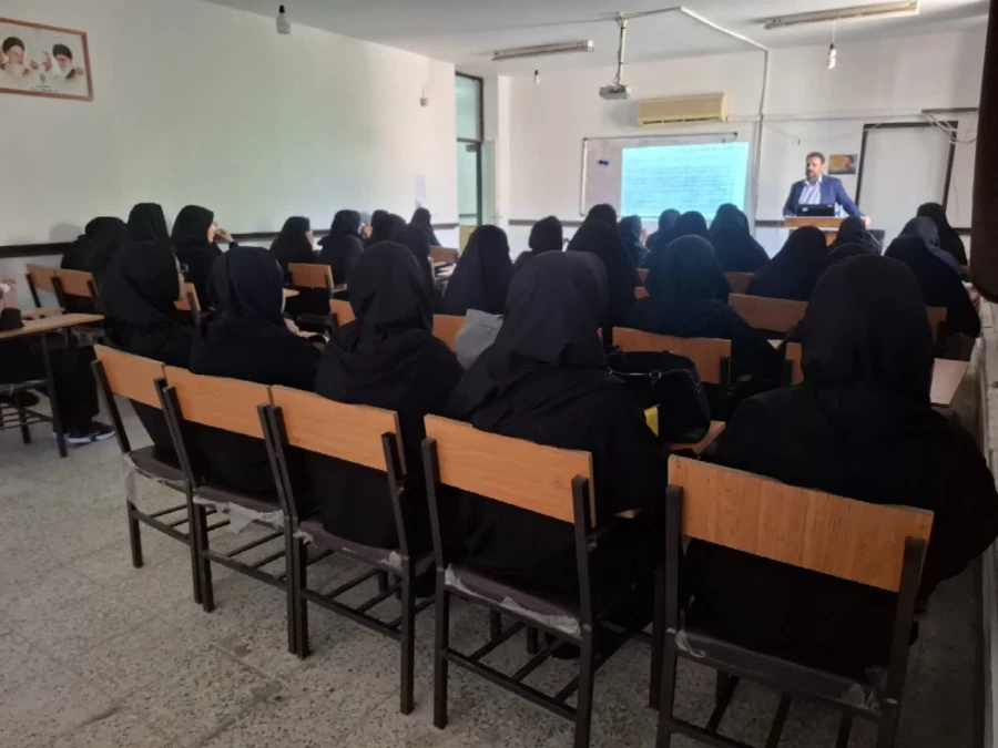 کارگاه آموزشی آشنایی با طرح شهید وزوایی و طرح های حمایتی بنیاد ملی نخبگان