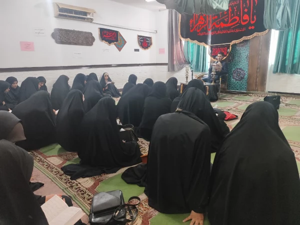 برگزاری مراسم سوگواری شهادت حضرت فاطمه زهرا (س) در پردیس فاطمه زهرا(س) اهواز