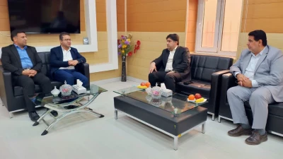 دیدار نماینده مردم رامهرمز و رامشیر با سرپرست دانشگاه

تأکید بر ضرورت تأسیس دانشگاه جامع فرهنگیان خوزستان در دیدار با نماینده مجلس