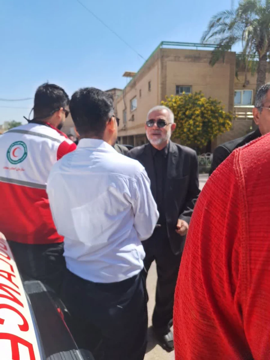 حضور فعال مدیریت دانشگاه فرهنگیان خوزستان و جمعی از اساتید در جمعیت هلال احمر و پیوستن به پویش ملی «جبهه مردمی ایران ما» 17