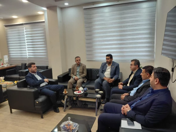 دیدار  رئیس دانشگاه فرهنگیان خوزستان با مدیرکل نوسازی مدارس استان