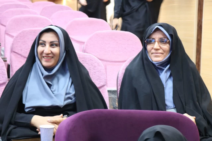 مراسم تکریم از اساتید هیأت علمی بازنشسته و مدیران سابق مدیریت، پردیس ها و مراکز دانشگاه فرهنگیان استان خوزستان
