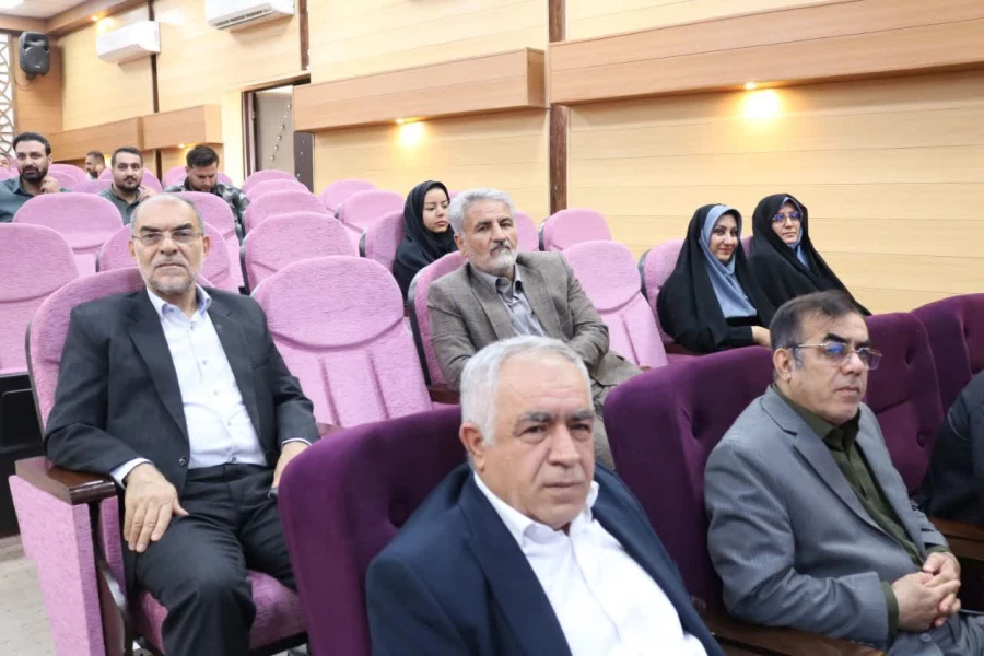 مراسم تکریم از اساتید هیأت علمی بازنشسته و مدیران سابق مدیریت، پردیس ها و مراکز دانشگاه فرهنگیان استان خوزستان