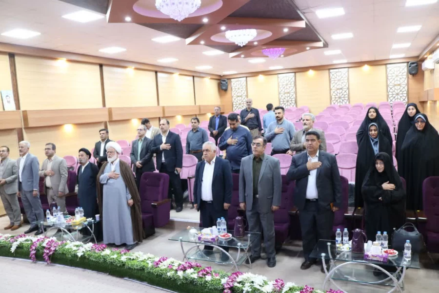 مراسم تکریم از اساتید هیأت علمی بازنشسته و مدیران سابق مدیریت، پردیس ها و مراکز دانشگاه فرهنگیان استان خوزستان