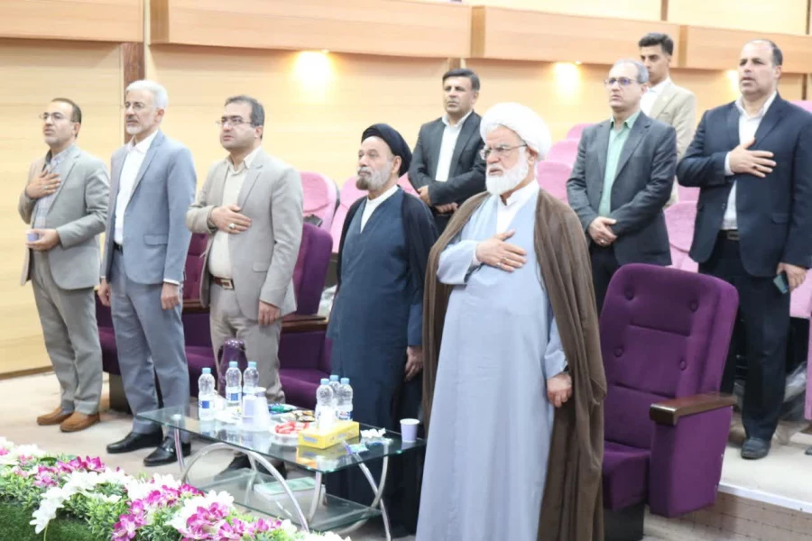 مراسم تکریم از اساتید هیأت علمی بازنشسته و مدیران سابق مدیریت، پردیس ها و مراکز دانشگاه فرهنگیان استان خوزستان