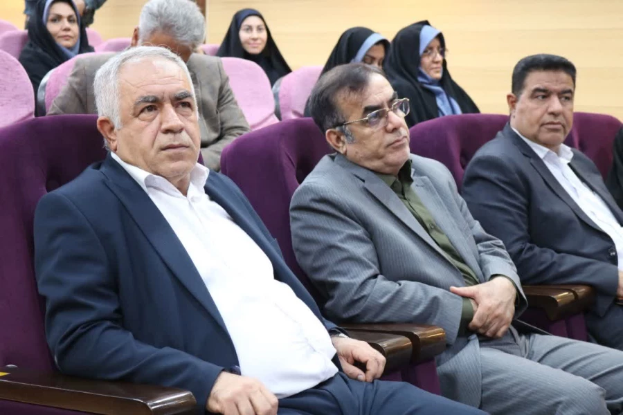 مراسم تکریم از اساتید هیأت علمی بازنشسته و مدیران سابق مدیریت، پردیس ها و مراکز دانشگاه فرهنگیان استان خوزستان