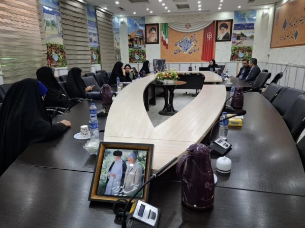 کرسی علمی ترویجی با عنوان «بررسی تحلیلی ابعاد میانجیگری فناورانه “یادگیری معکوس” در تفکر پساپدیدارشناسی»